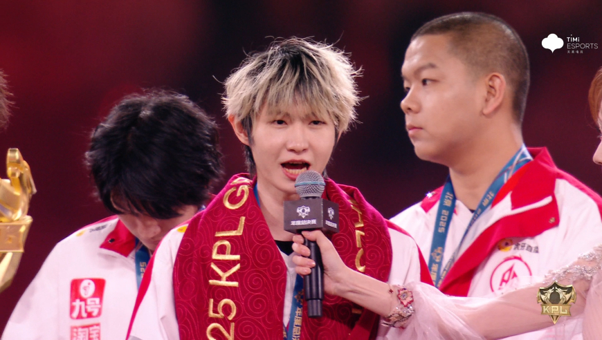 恭喜成都AG超玩会.一诺（徐必成）获得2025KPL年度总决赛FMVP