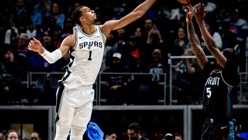 26投5中！联盟第一被帽傻！文班打爆NBA状元