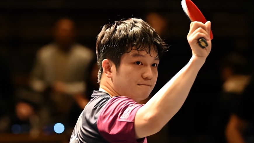 中国男乒选手双喜临门！WTT赛包揽冠亚军，樊振东欧冠上演大逆转