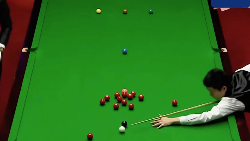 丁俊晖最离谱满分杆，奇葩操作惹得全场大笑连傅家俊都观战｜体坛记忆