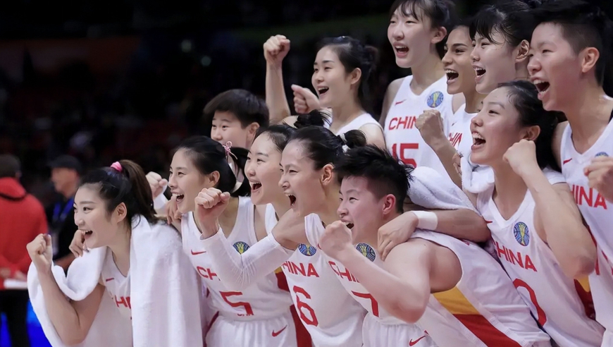 体坛记忆｜日本女篮被打哭了！球场如战场，中国女篮打她们根本不需要动员