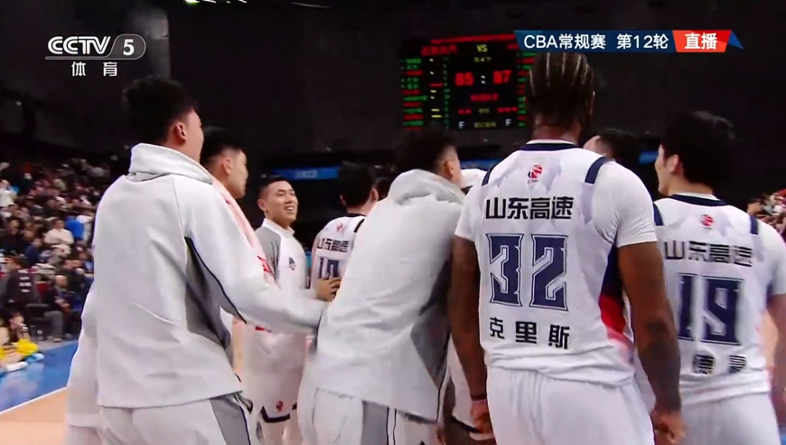 逆天剧情！北京绝杀机会出现离谱失误 珀塞尔直接完成极限绝杀