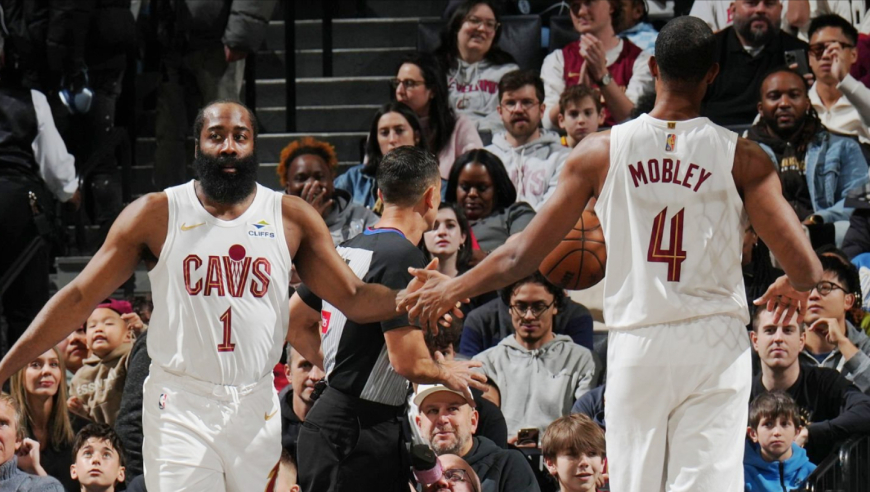 合砍54分20板8助赢球！哈登27分5板6助 莫布利27分15板2助