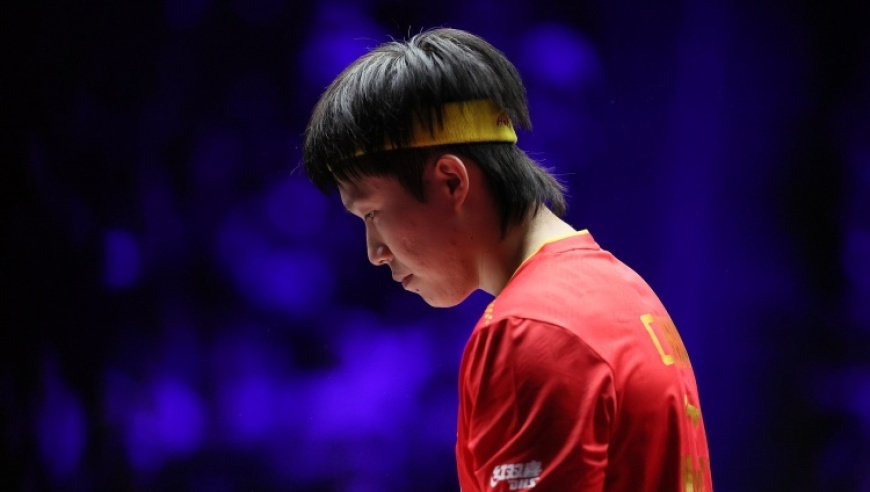 王楚钦为何输给弗朗西斯卡？赛后采访说出实情，王皓是无人可用吗