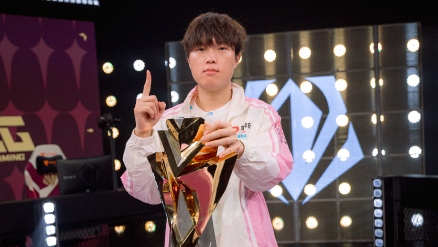 BLG夺冠后战力排行更新，仍然只排第二，官方不认为LPL是第一赛区