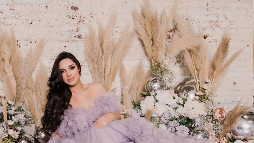 霍福德妻子官宣迎第六个孩子！曾是环球小姐 14年造6娃身材不走样