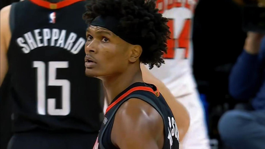 火三疯来了！阿门强打2+1 杜兰特谢泼德连中三分助火箭疯狂反扑