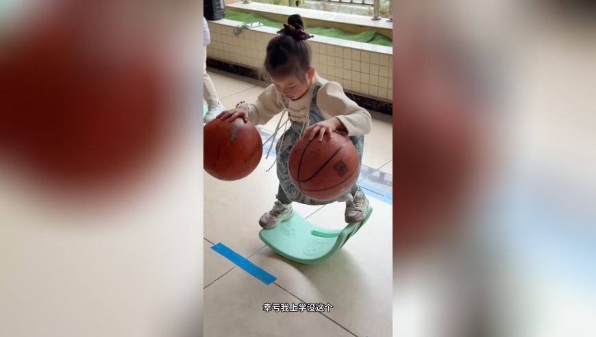 美国只有一个欧文 我们中国工厂已经完美实现欧文量产！幸亏我上学没这个，要不然我毕业不了