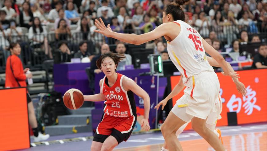 中国女篮vs日本最后时刻：中国女篮进攻受阻 最后5分钟只得3分