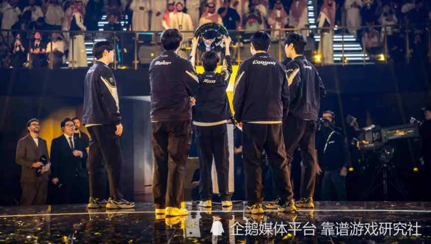 LOL：韩网热议GEN底座选择，BLG战队连备选的资格都没有，庆幸吧