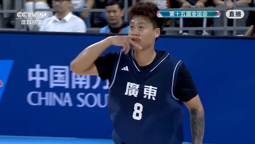 赵睿13+8+7盘活全队：首节8分打开局面 妙传助沈梓捷暴力隔扣