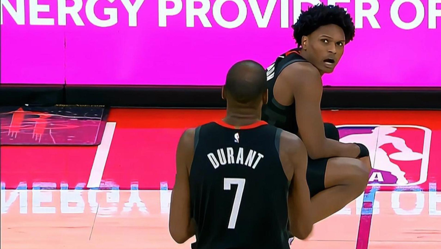 双死神发威！小贾巴里两罚全中+杜兰特连拿5分助火箭一波追回分差