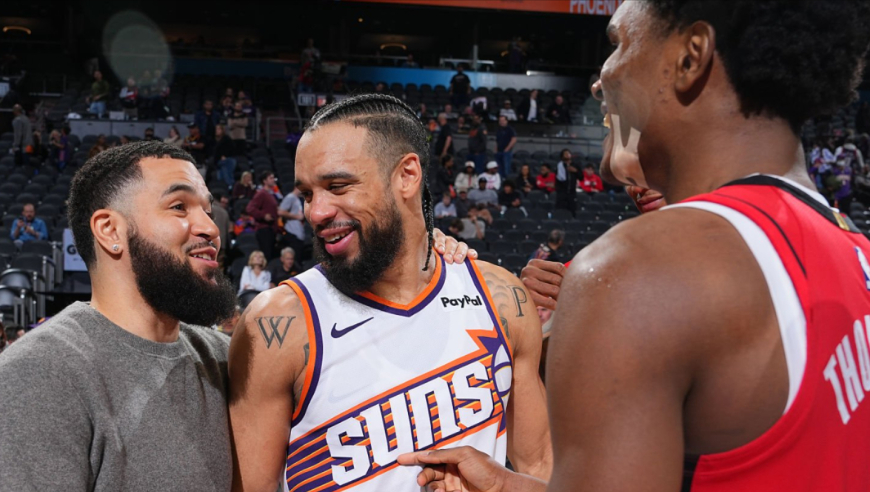 火箭太阳赛后温情一幕：狄龙挨个拥抱老队友 与范乔丹阿门热聊