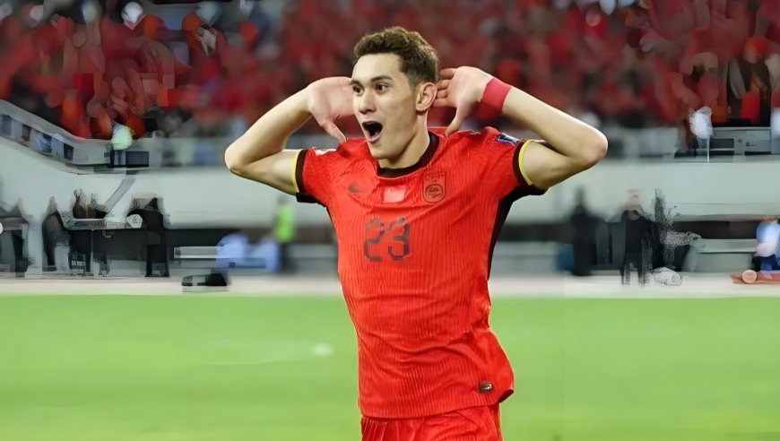 全场沸腾！多角度看拜合拉木天秀脚后跟双响：韩国两人狼狈倒地目送