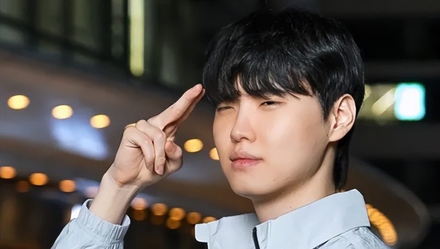 LPL天塌了，Faker要打到40岁！承认只有1人，让Faker感到压力