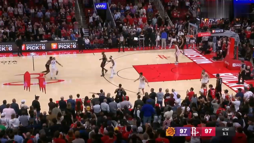 太燃！慢镜还原杜兰特最后0.3秒逆天三分绝杀太阳，火箭全队沸腾