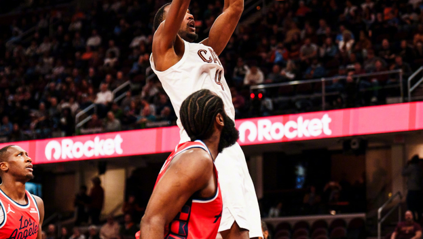 小卡复出20分，快船惨败骑士！哈登被针对，祖巴茨33分18板成慰藉