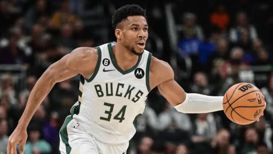 火箭近7战6胜升空！杜兰特对飚字母哥决战完胜 激活休城6人上双制胜