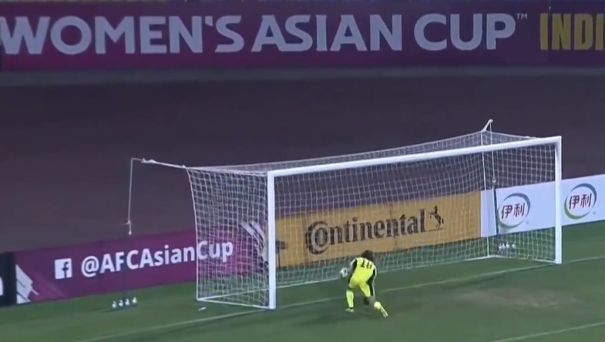体坛记忆｜女足亚洲杯点球大战中国VS日本，朱钰两扑点球！