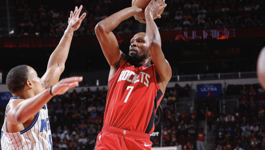 杜兰特狂飙35+5+6！常规时间致命失误险背锅 加时献关键跳投将功补过