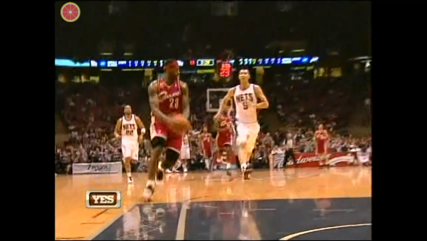 易建联单场狂砍15分打爆詹姆斯！超清回顾10年骑士vs篮网！