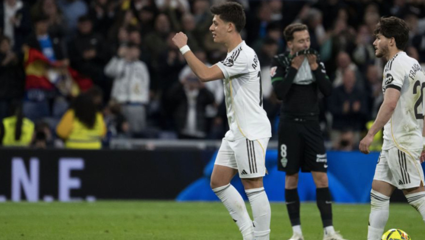 4-1！20岁天才68米超远吊射破门 13.6亿豪门联赛+欧冠双线冲冠