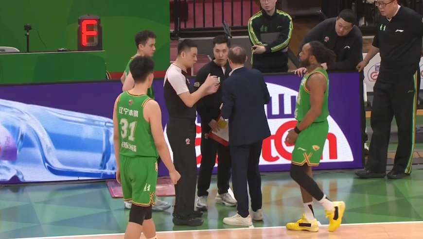 辽宁江苏最后时刻：威尔斯空接准绝杀 替补进场庆祝吃T自杀进加时