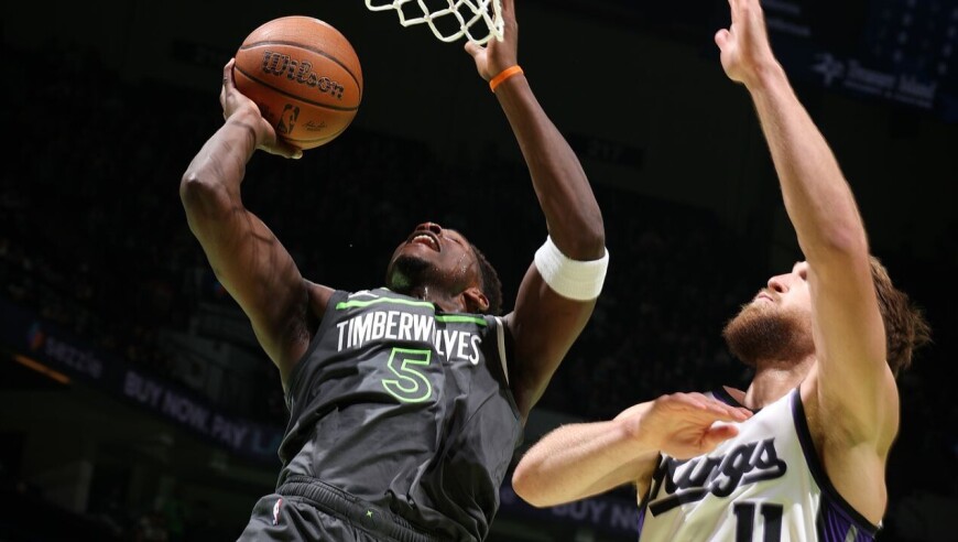 15日NBA十佳球 文班亚马自抛自扣夏普隔着小史密斯滑翔炸筐