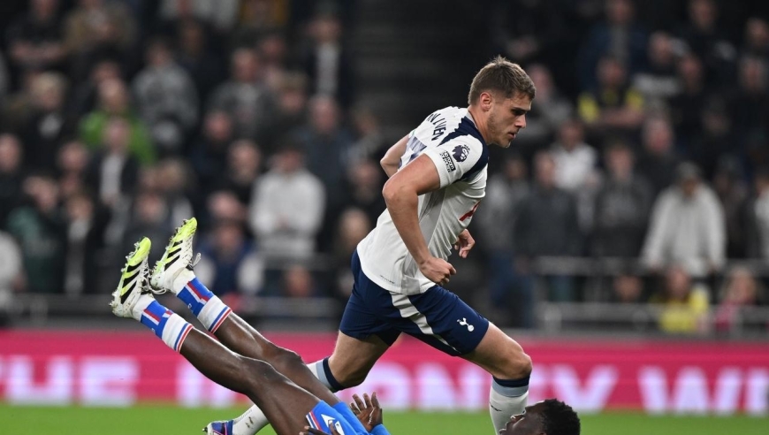 随着热刺1-3遭逆转，英超最新积分榜出炉