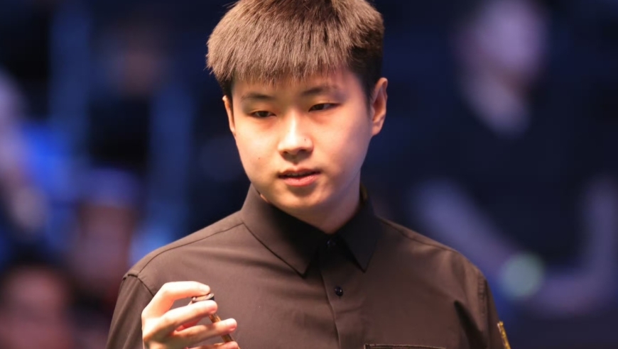 冠中冠：赵心童三连鞭逆转绝杀威尔逊，新科世界冠军轰单杆136分进四强