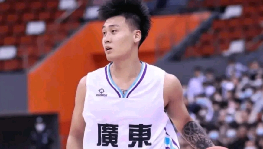 战术板｜广东男篮专为赵睿设计！杜锋指导战术板再出奇招？