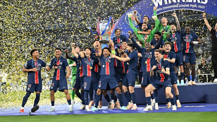 体坛记忆｜欧冠经典翻盘之战，连扳三球逆转战局，掀翻梅西领衔巴萨