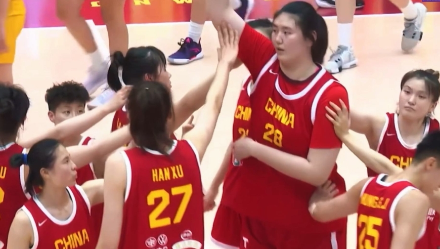 女篮新核心！张子宇家乡济南迎来首秀得到16分7篮板