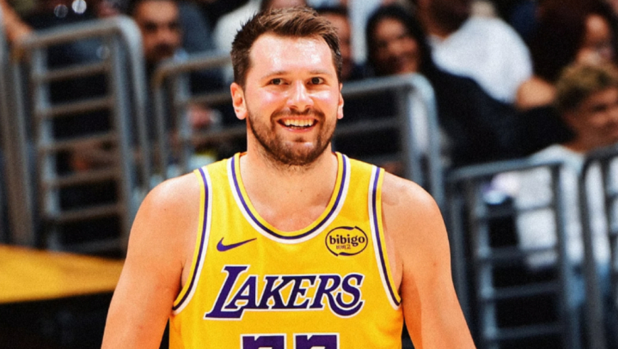 三节狂轰44分！东契奇一人单挑一队，背靠背诠释巨星 | 主打星