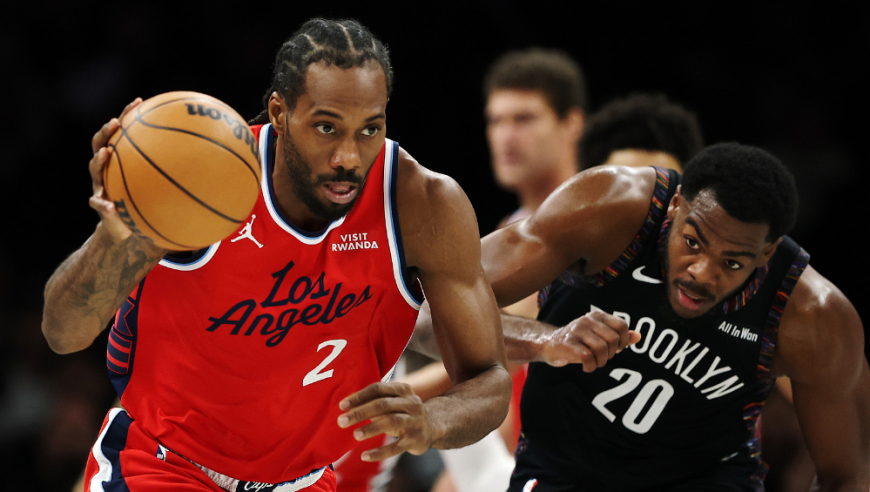 莱昂纳德vs篮网26分集锦：三次抢断+末节五分钟轰13分打崩对手