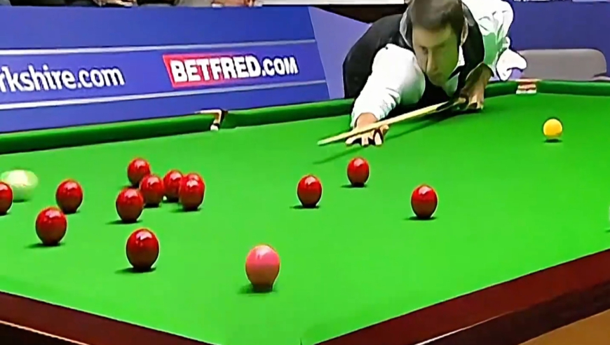 体坛记忆｜ 为了报磨球之仇，火箭全程围粉进攻，赛大师气急败坏怒摔水杯