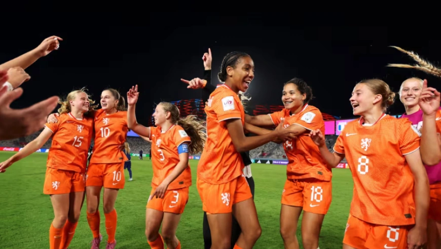 一场9-8诞生女足世界杯最大黑马，连克两大强敌，首次参赛就进4强