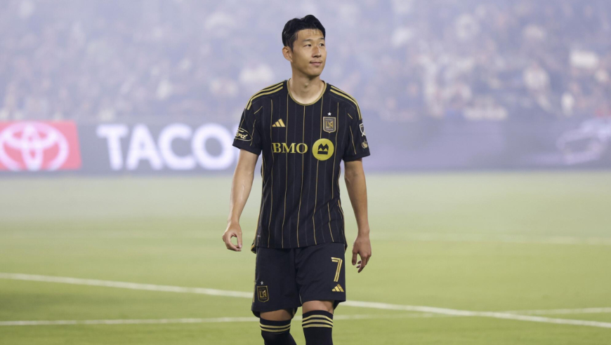 两极反转！孙兴慜双响+95分钟任意球绝平，点球大战失点还疑似拉伤