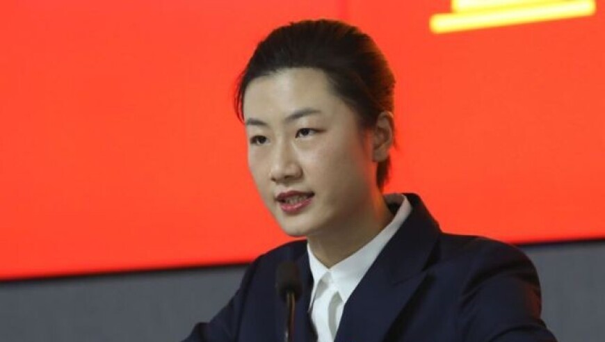 乒乓球奥运冠军丁宁，已任校长