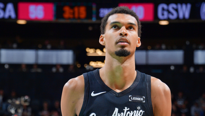 未来战士！文班亚马vs勇士35分15篮板10助攻集锦：马刺输了他没输