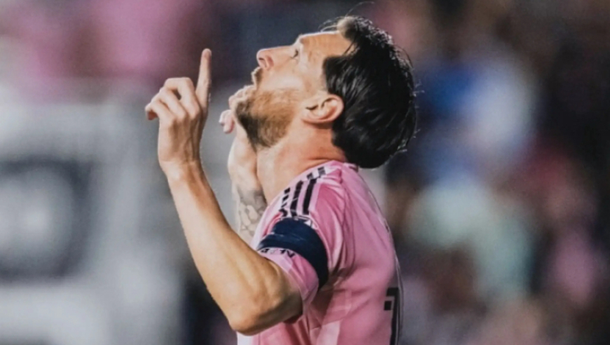 巨星被爆料多次整容，22年内曾经整牙、隆鼻、植发团队暂无回应