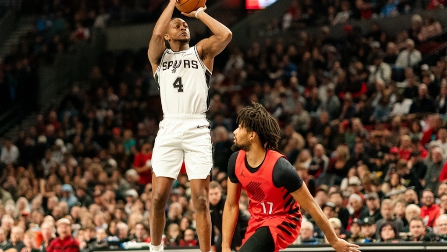 杨瀚森仅打1分钟！福克斯37+8马刺淘汰开拓者 阿夫迪亚空砍37+8