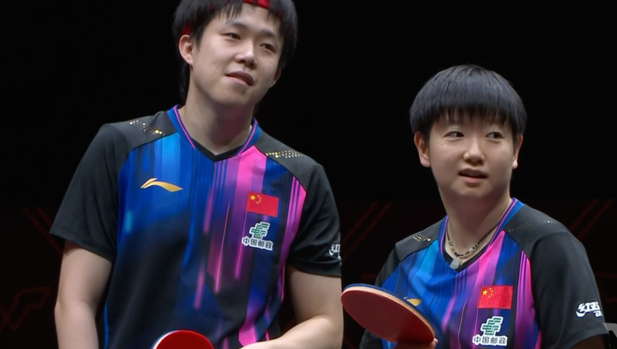 太搞笑了！王楚钦孙颖莎对阵动漫组合 一球把四个人都逗乐了