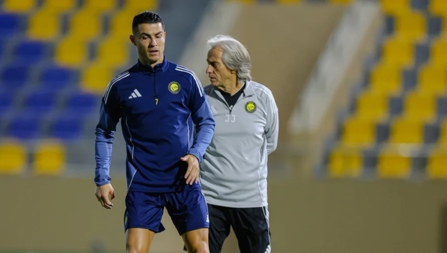 足坛一夜动态：C罗41岁生日回归训练！曼城阿森纳争冠 国米进四强