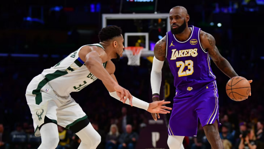 湖人101-105雄鹿！老詹看清现实，无奈的不是输球，是东契奇三大错误