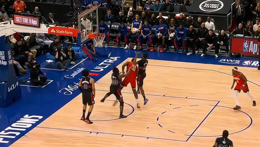 捡到宝了！火箭谢泼德联手卡佩拉对轰活塞内外线 卡佩拉尽显强硬