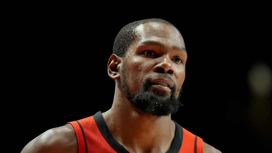 NBA季前赛：霍勒迪1.8秒准绝杀火箭险胜鹈鹕 小贾26+5阿门老六抱摔