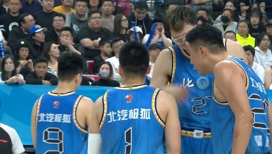 CBA最新排名：北京3连胜冲上第1 广东领衔5队全胜 上海爆冷输球