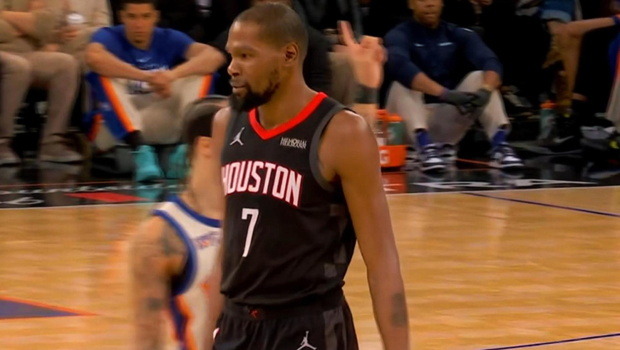 裁判真不惯着！火箭罚球期间杜兰特向裁判抱怨果断被吹技术犯规