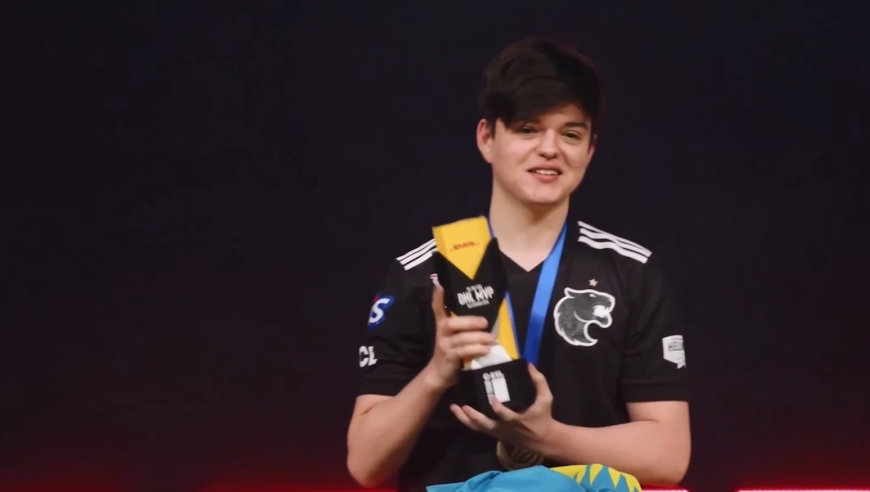 哈萨克斯坦少年逐梦巴西！黑色闪光molodoy闪耀成都！